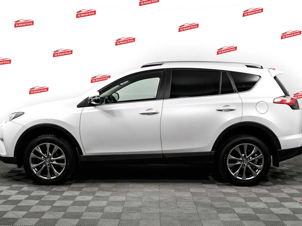Купить Toyota RAV4 с пробегом. Фото: #7