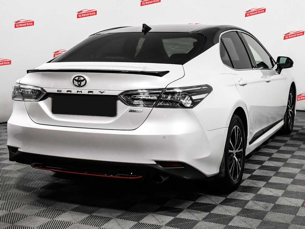 Купить Toyota Camry с пробегом. Фото: #4