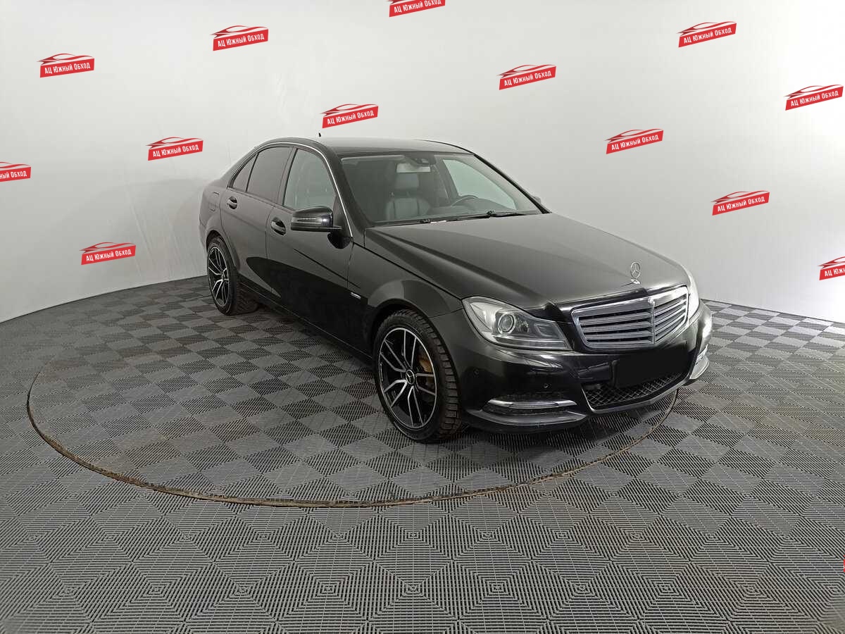 Купить Mercedes-Benz C-Класс с пробегом. Фото: #2