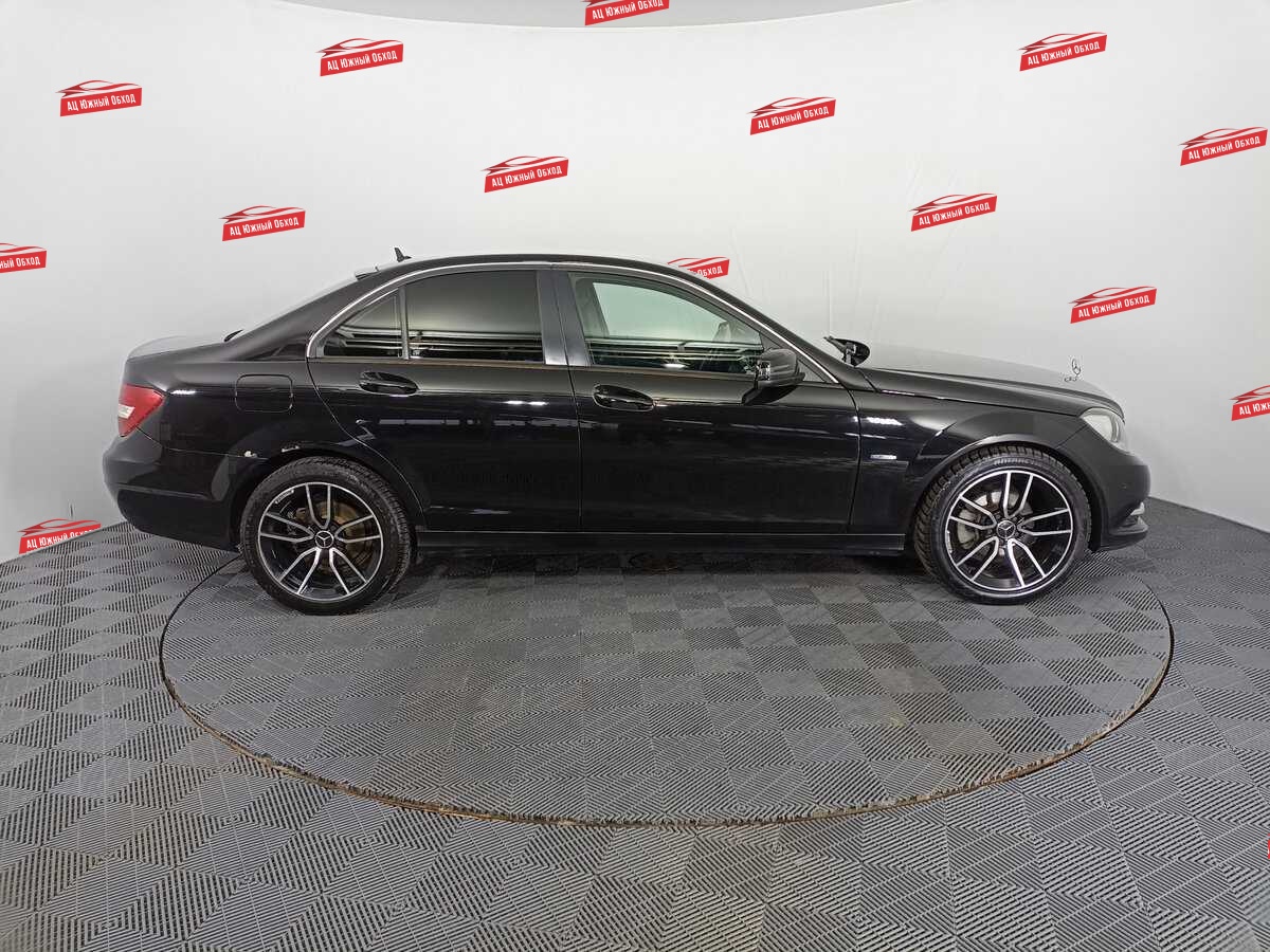Купить Mercedes-Benz C-Класс с пробегом. Фото: #3