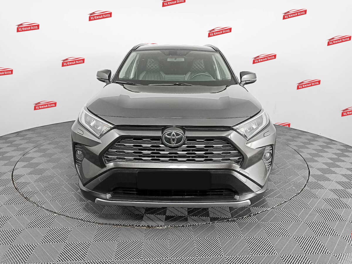 Купить Toyota RAV4 с пробегом. Фото: #1