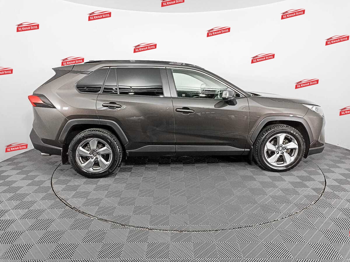Купить Toyota RAV4 с пробегом. Фото: #3