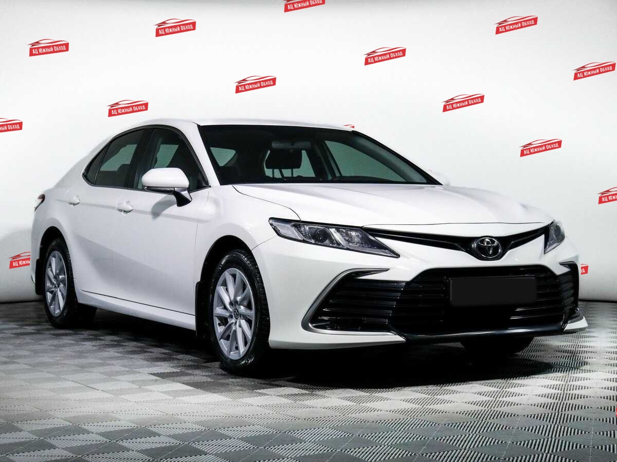 Купить Toyota Camry с пробегом. Фото: #2