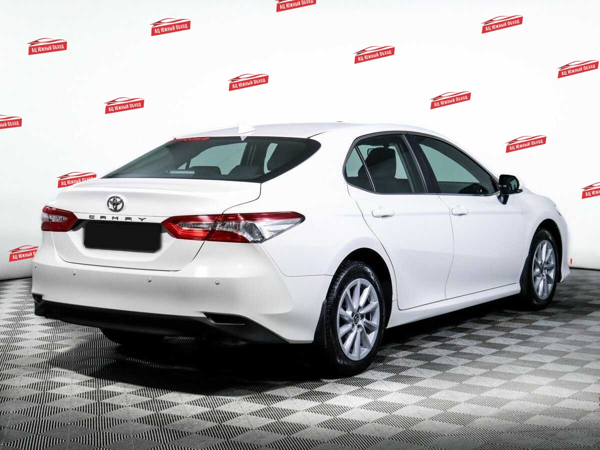Купить Toyota Camry с пробегом. Фото: #4