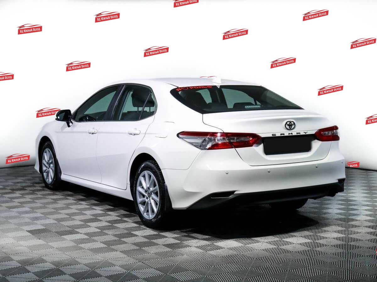 Купить Toyota Camry с пробегом. Фото: #6