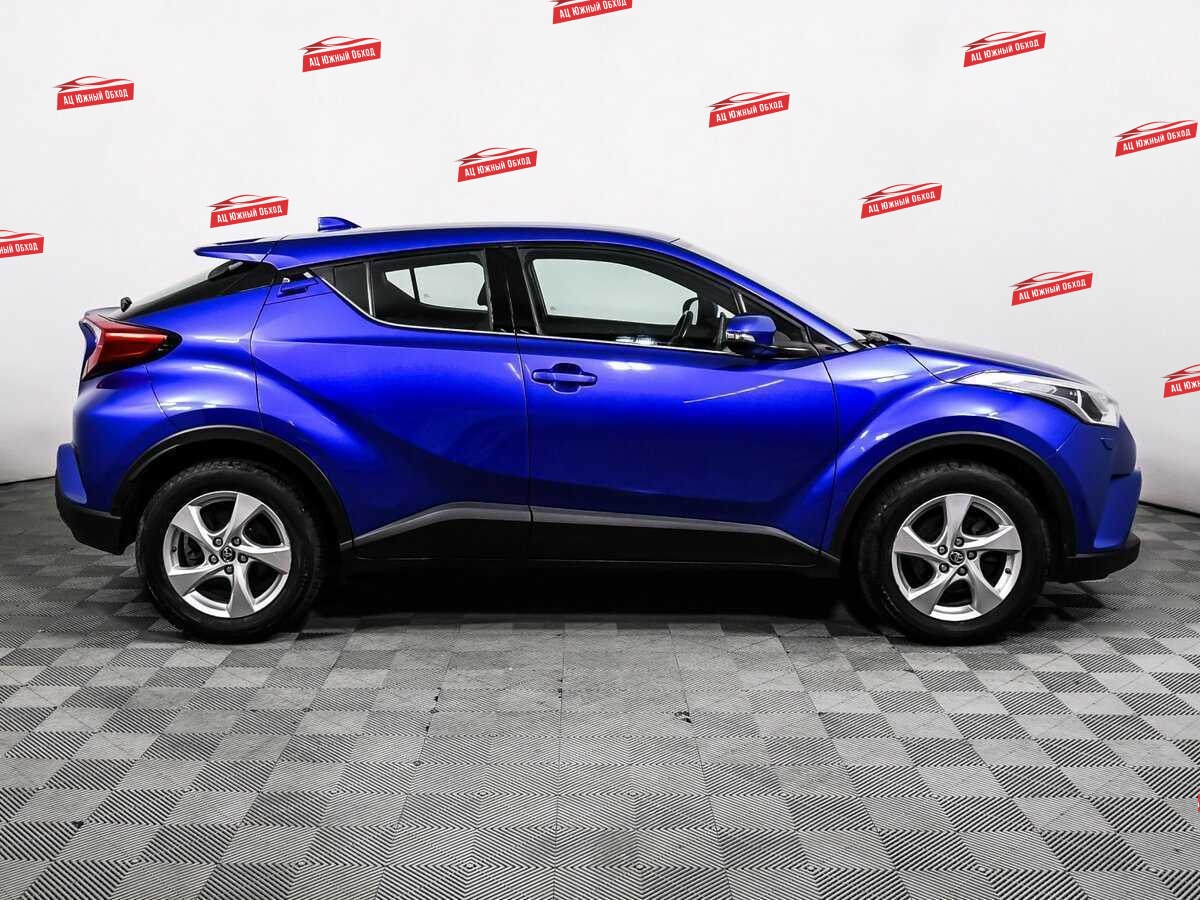 Купить Toyota C-HR с пробегом. Фото: #3