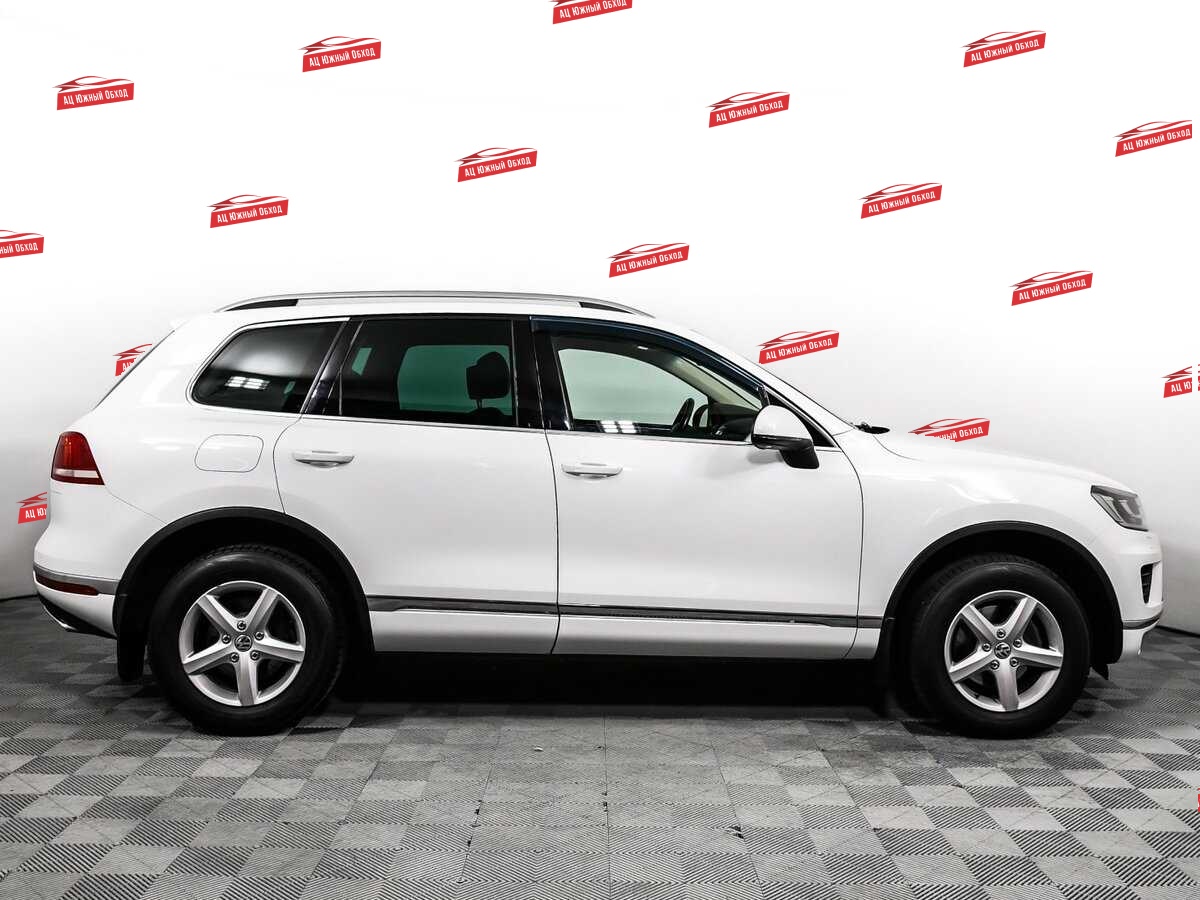Купить Volkswagen Touareg с пробегом. Фото: #3