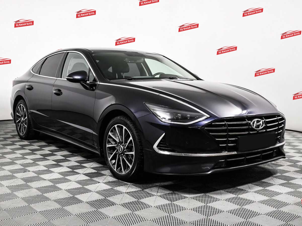 Купить Hyundai Sonata с пробегом. Фото: #2