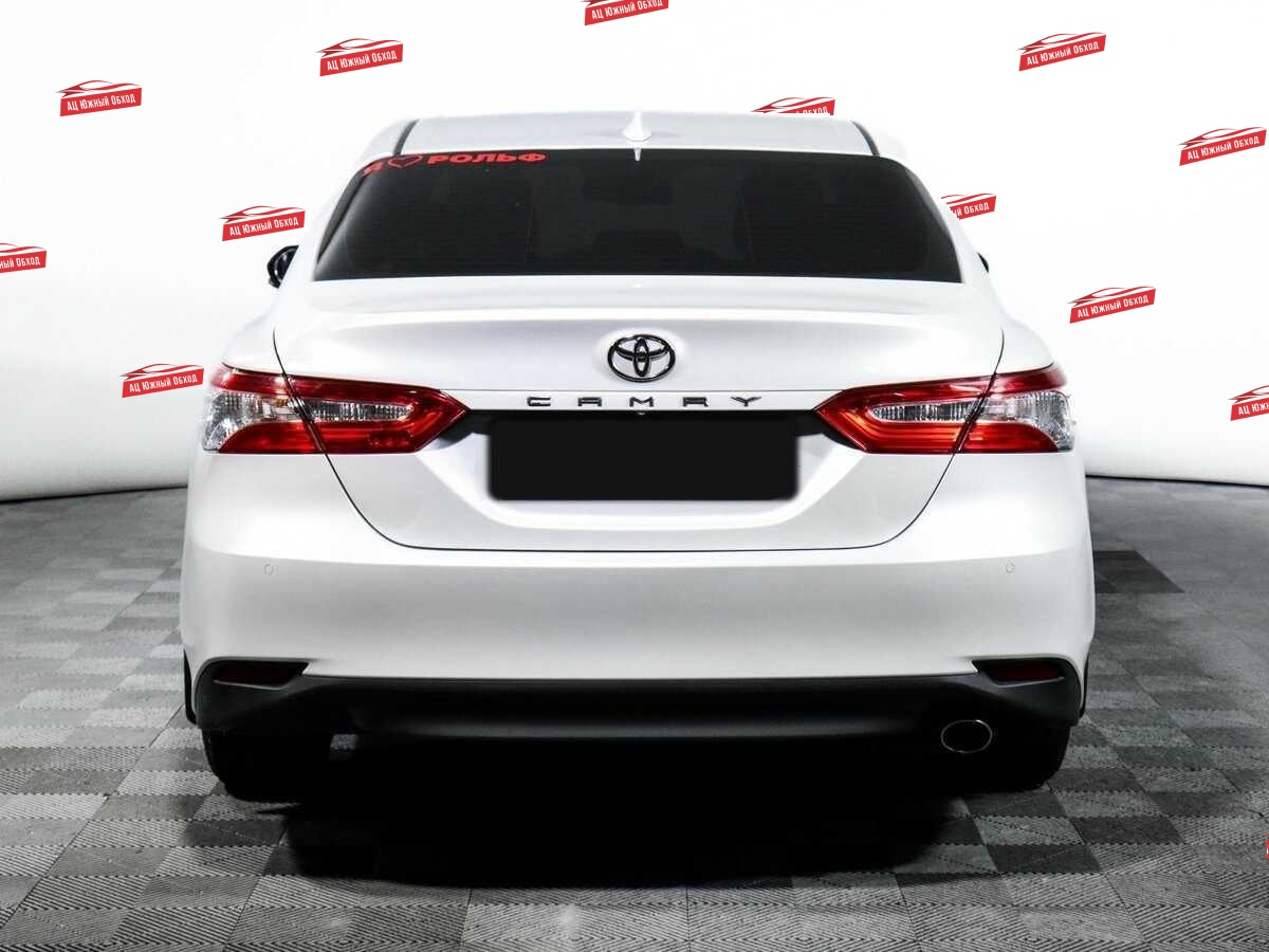 Купить Toyota Camry с пробегом. Фото: #5