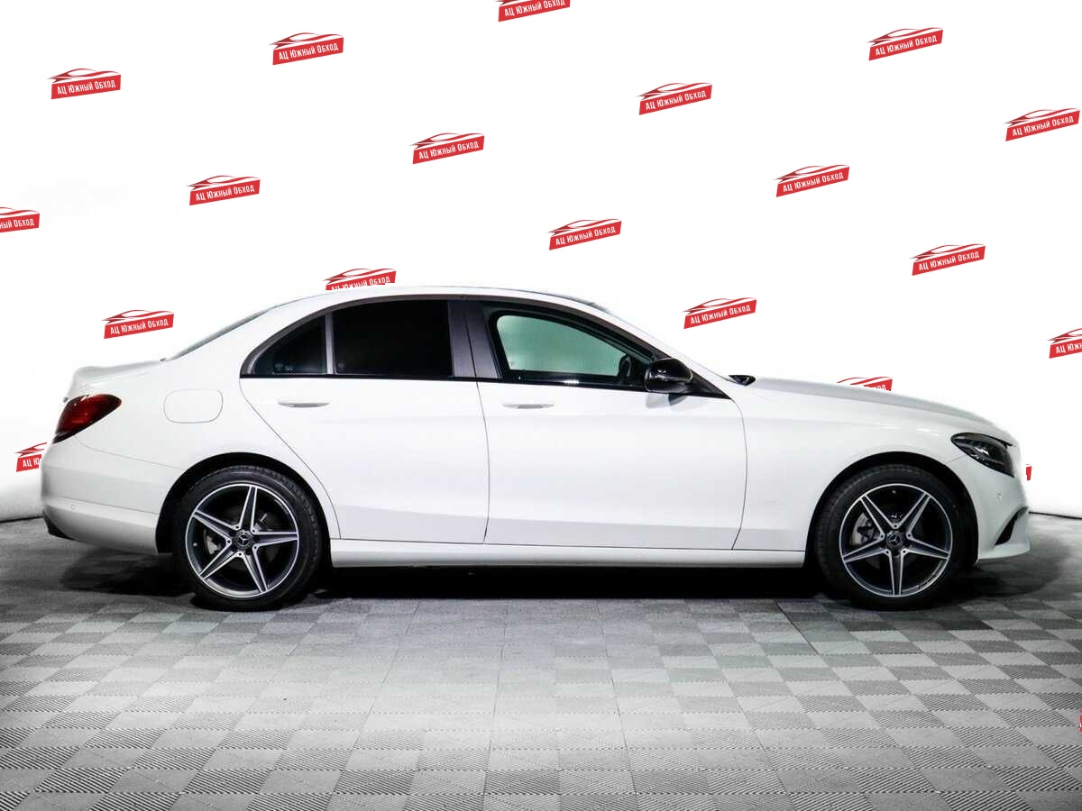 Купить Mercedes-Benz C-Класс с пробегом. Фото: #3