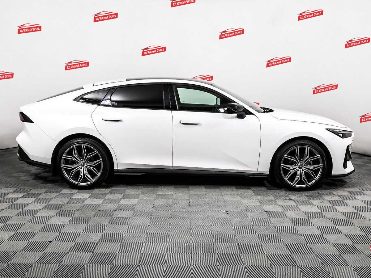 Купить Changan UNI-V с пробегом. Фото: #3