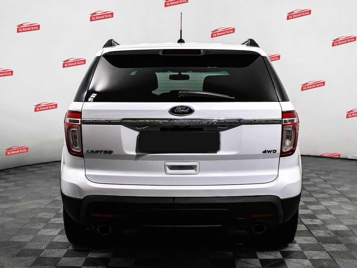 Купить Ford Explorer с пробегом. Фото: #5