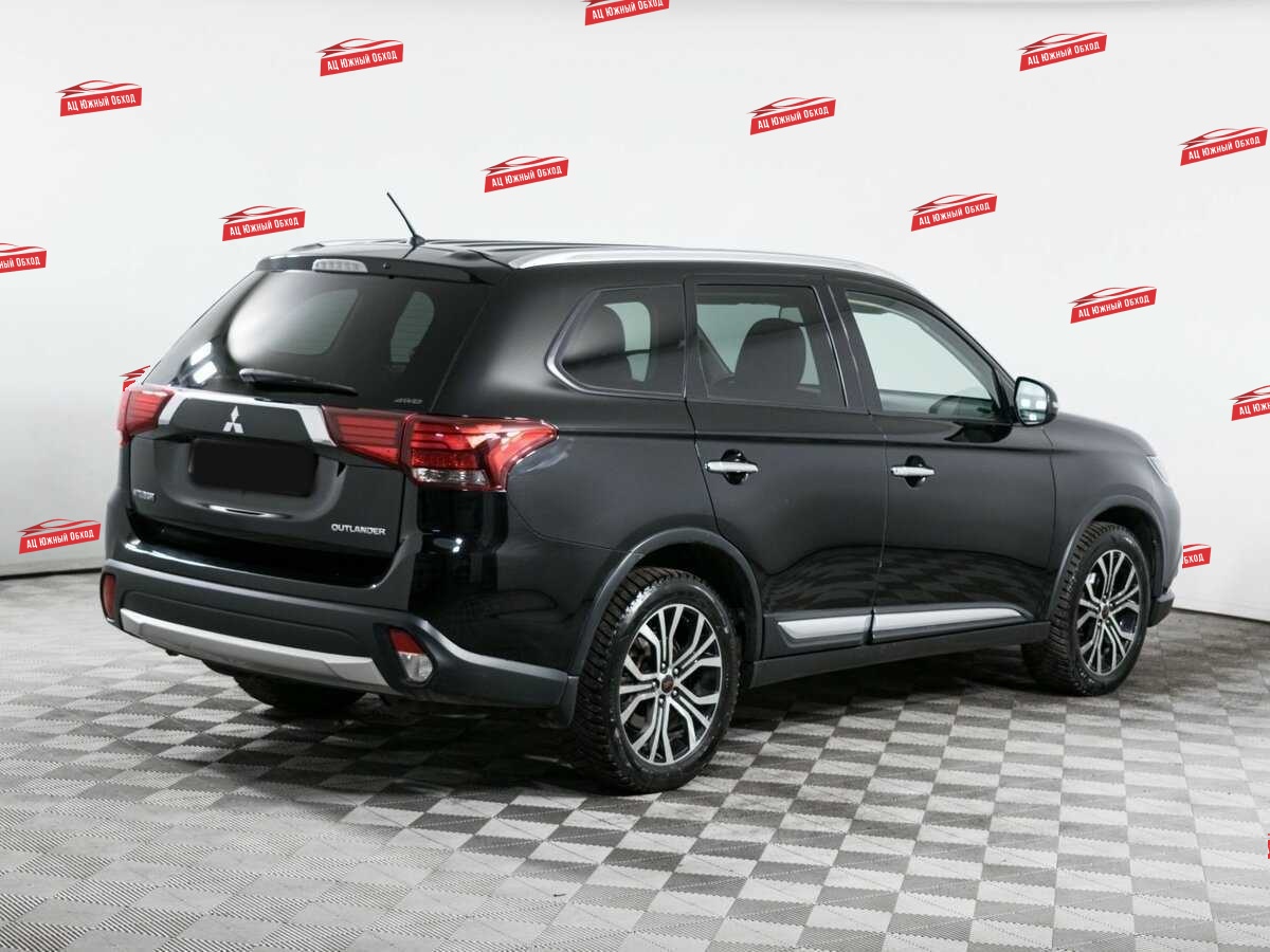Купить Mitsubishi Outlander с пробегом. Фото: #3