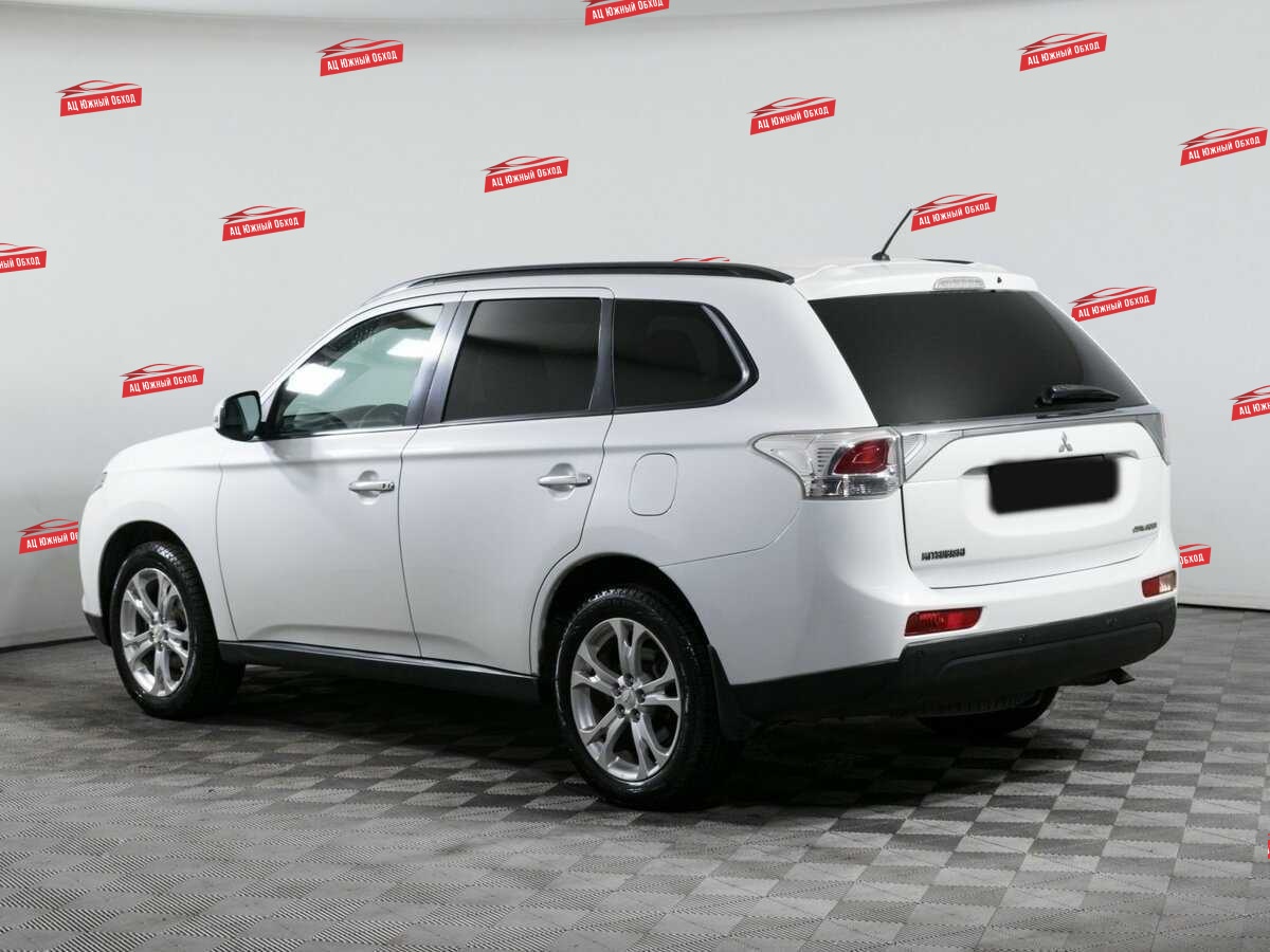 Купить Mitsubishi Outlander с пробегом. Фото: #5