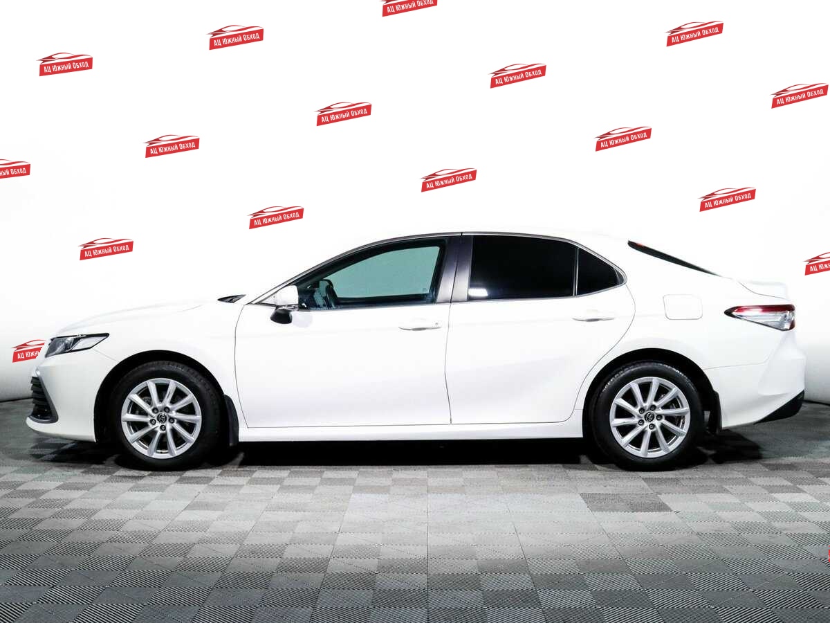 Купить Toyota Camry с пробегом. Фото: #4
