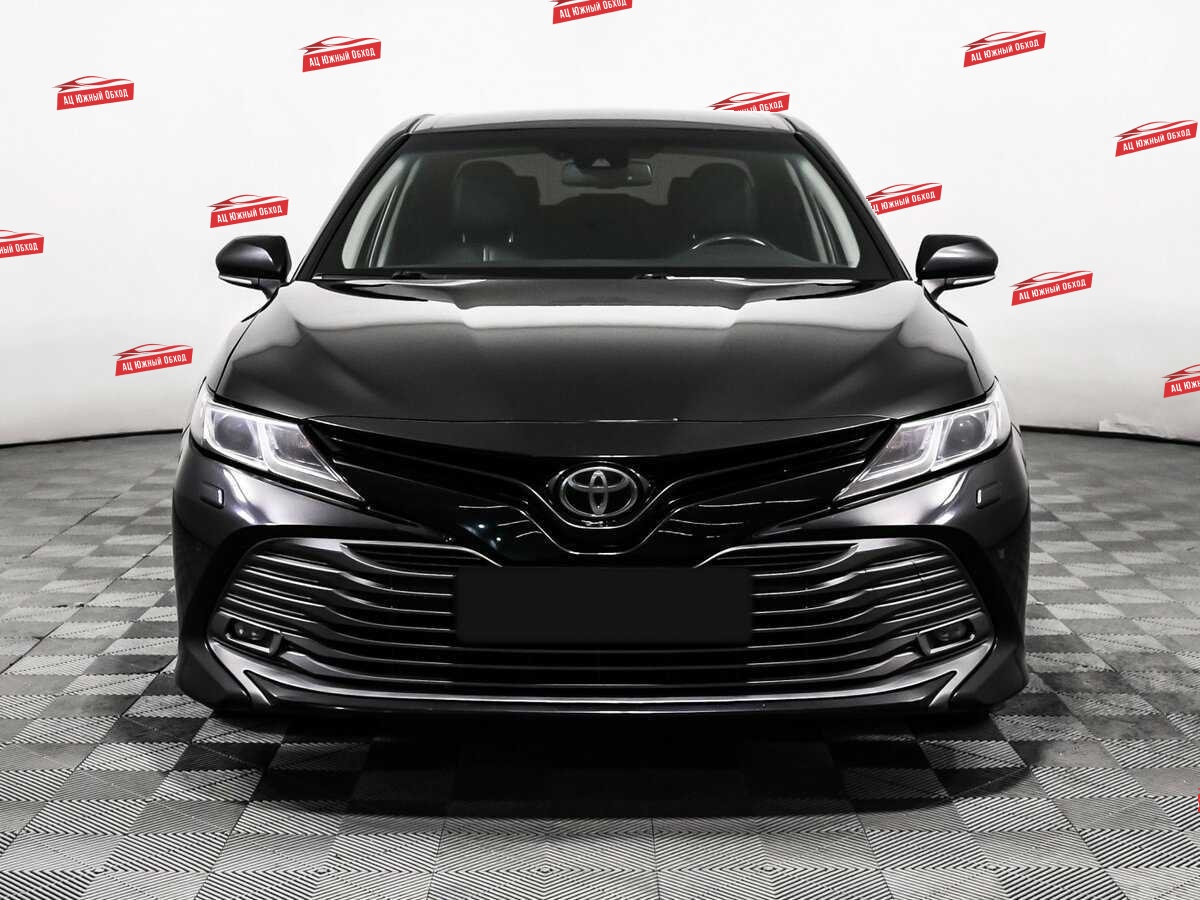 Купить Toyota Camry с пробегом. Фото: #1