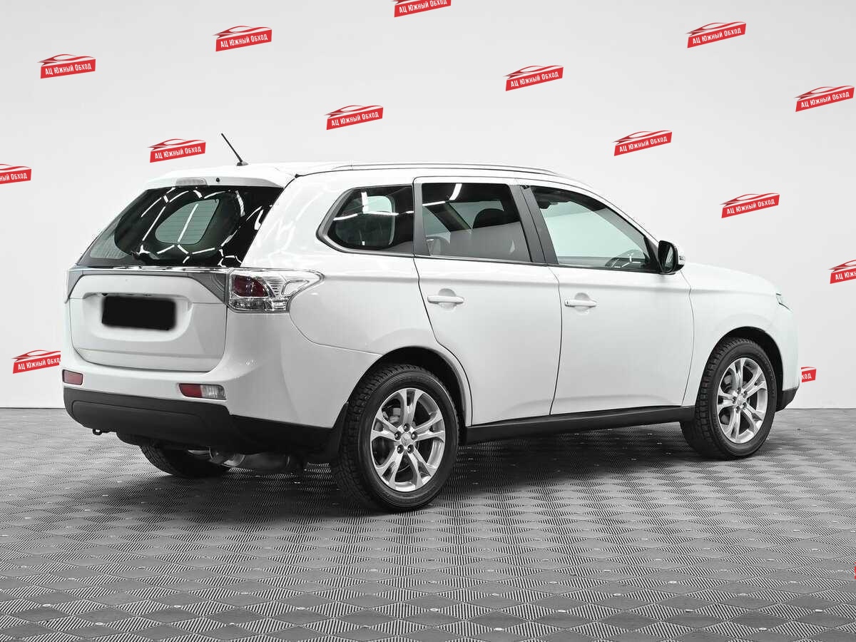 Купить Mitsubishi Outlander с пробегом. Фото: #1
