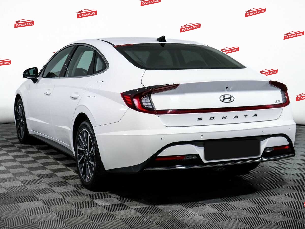Купить Hyundai Sonata с пробегом. Фото: #6