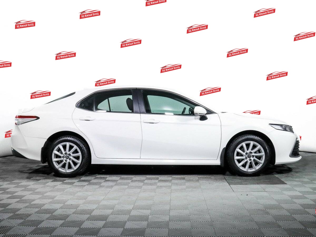 Купить Toyota Camry с пробегом. Фото: #3