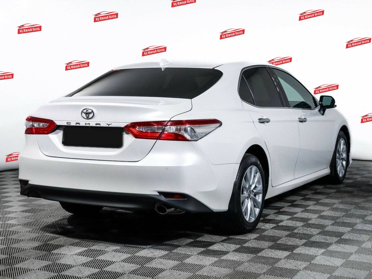 Купить Toyota Camry с пробегом. Фото: #4