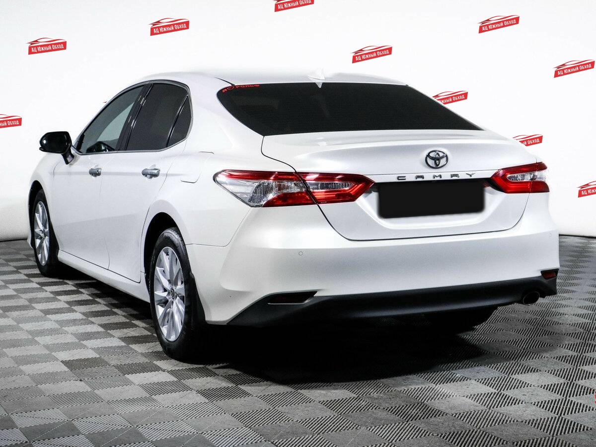 Купить Toyota Camry с пробегом. Фото: #6