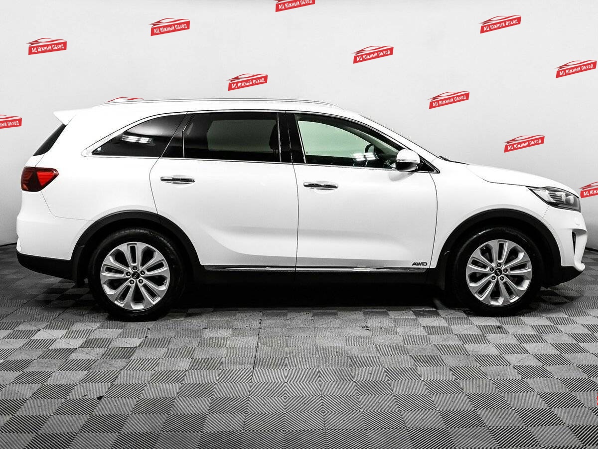 Купить Kia Sorento с пробегом. Фото: #3