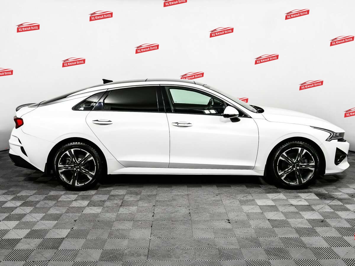 Купить Kia K5 с пробегом. Фото: #3