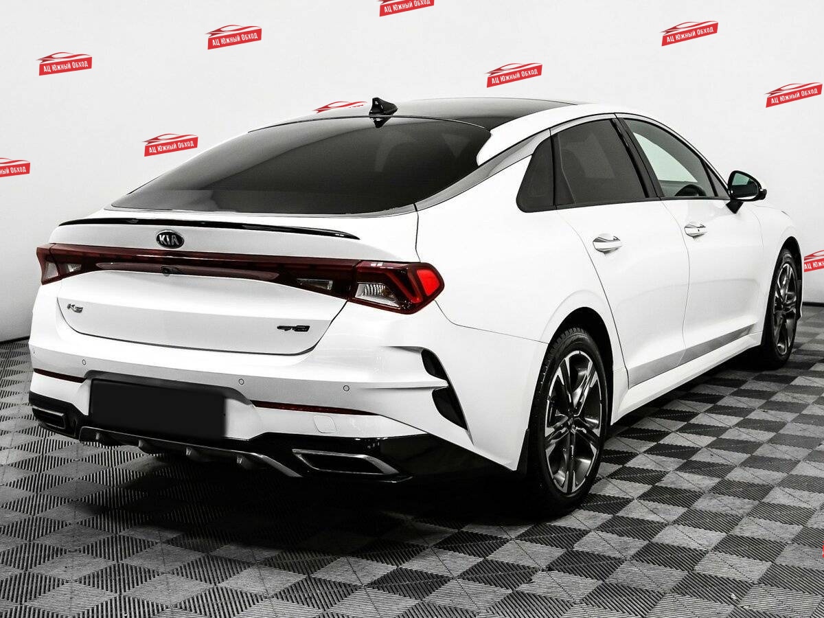 Купить Kia K5 с пробегом. Фото: #4