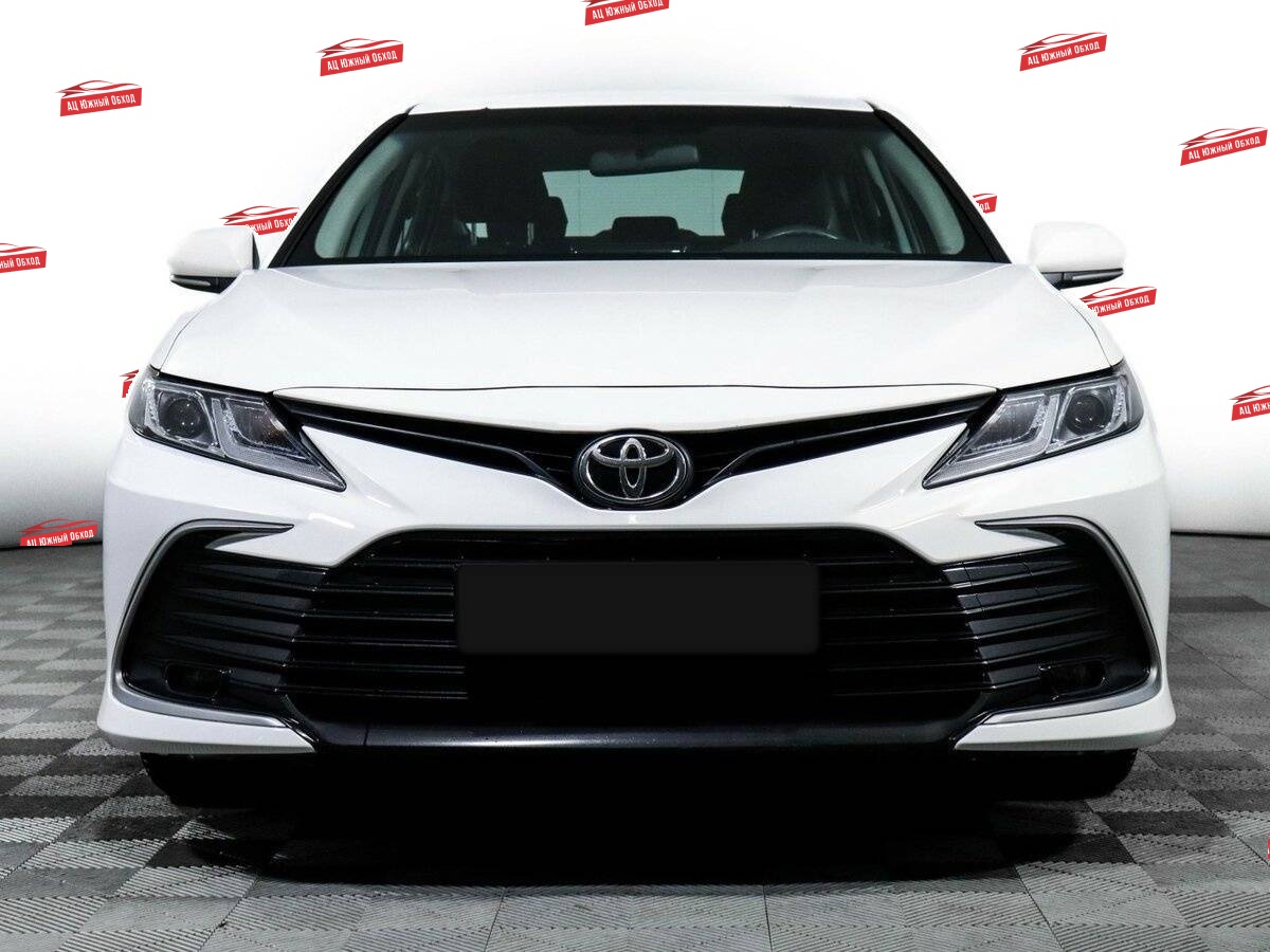 Купить Toyota Camry с пробегом. Фото: #1
