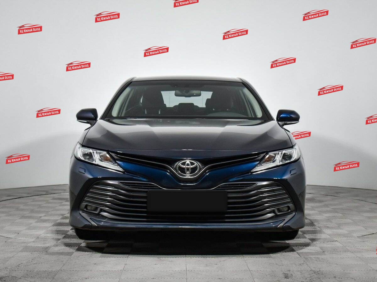 Купить Toyota Camry с пробегом. Фото: #1