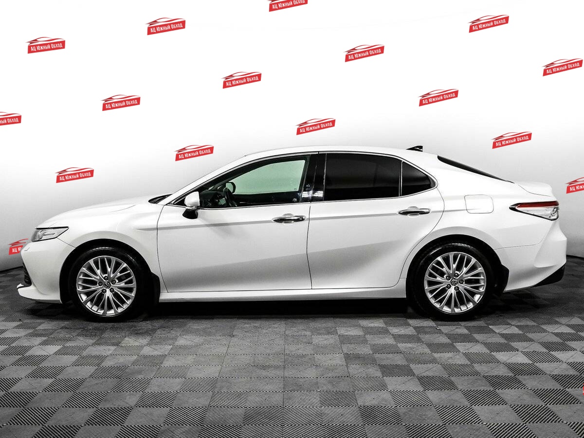 Купить Toyota Camry с пробегом. Фото: #7