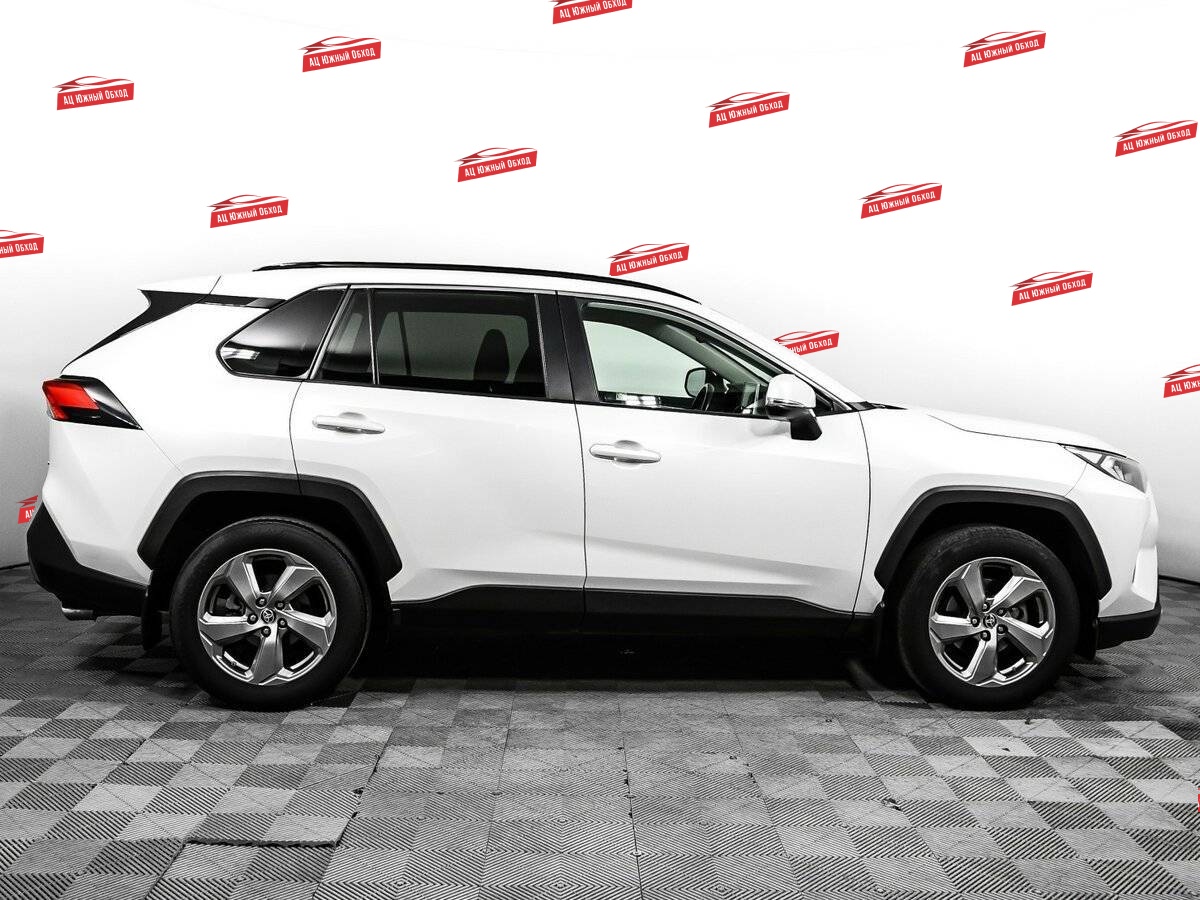 Купить Toyota RAV4 с пробегом. Фото: #3