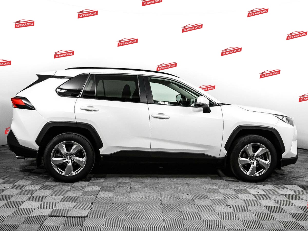 Купить Toyota RAV4 с пробегом. Фото: #4
