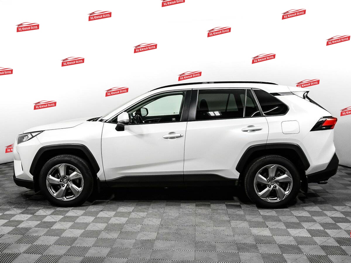 Купить Toyota RAV4 с пробегом. Фото: #8