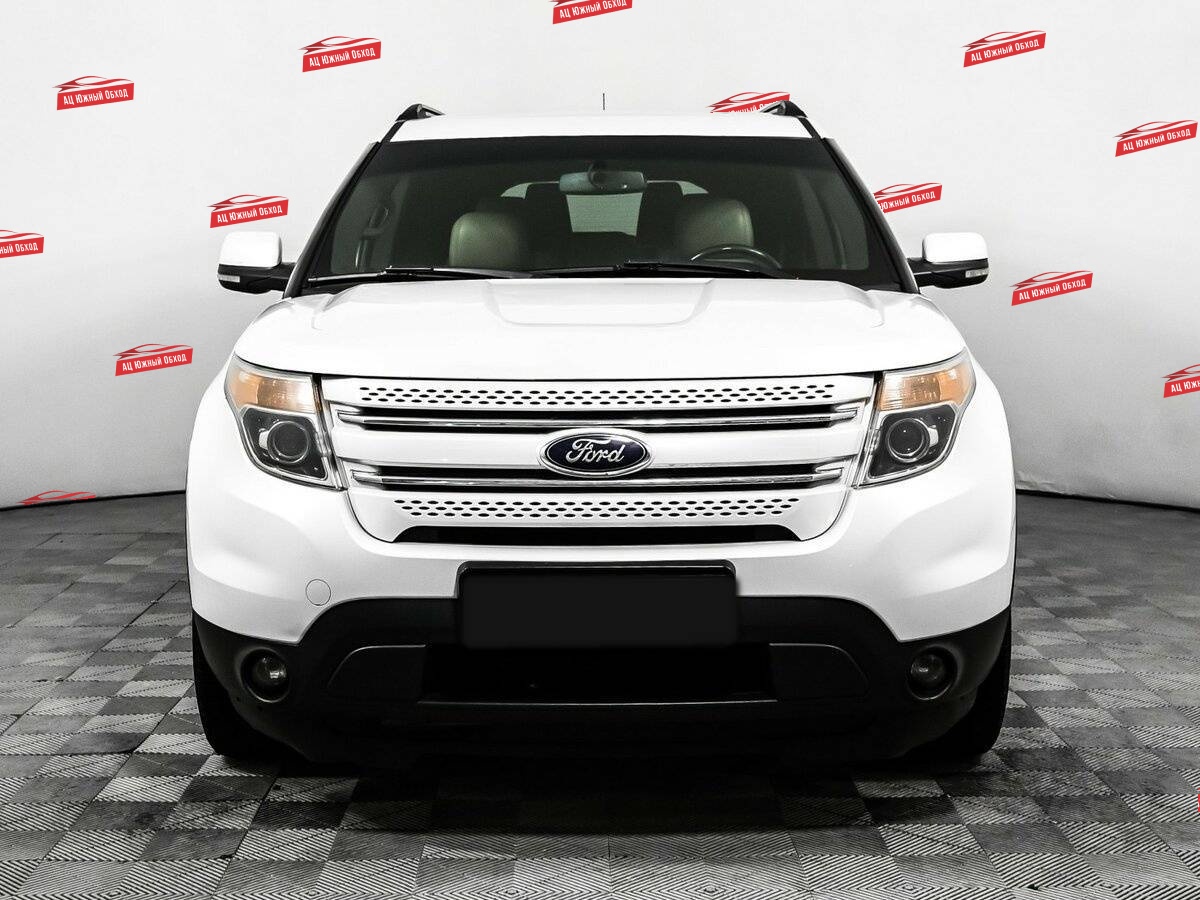 Купить Ford Explorer с пробегом. Фото: #1