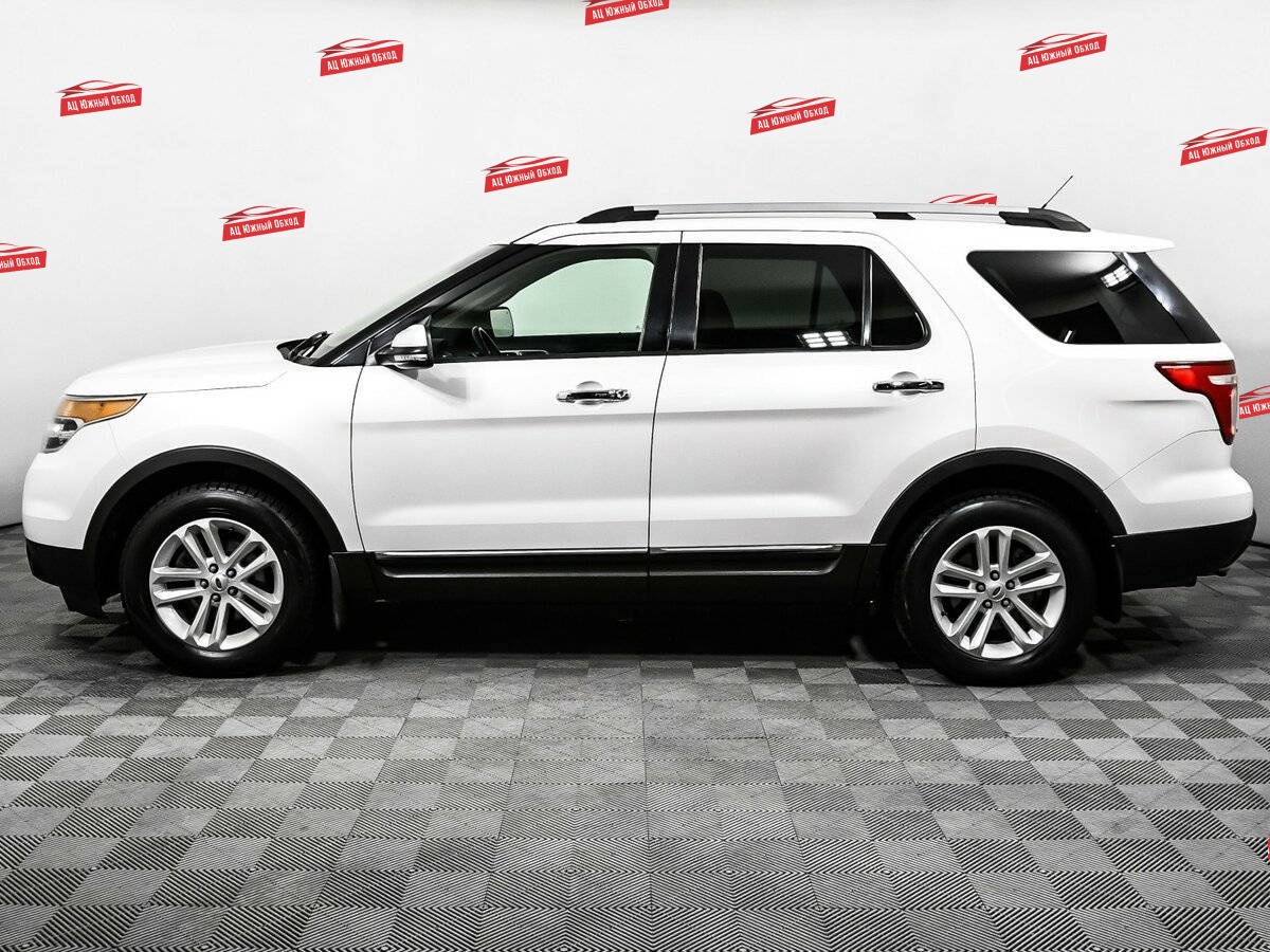 Купить Ford Explorer с пробегом. Фото: #7