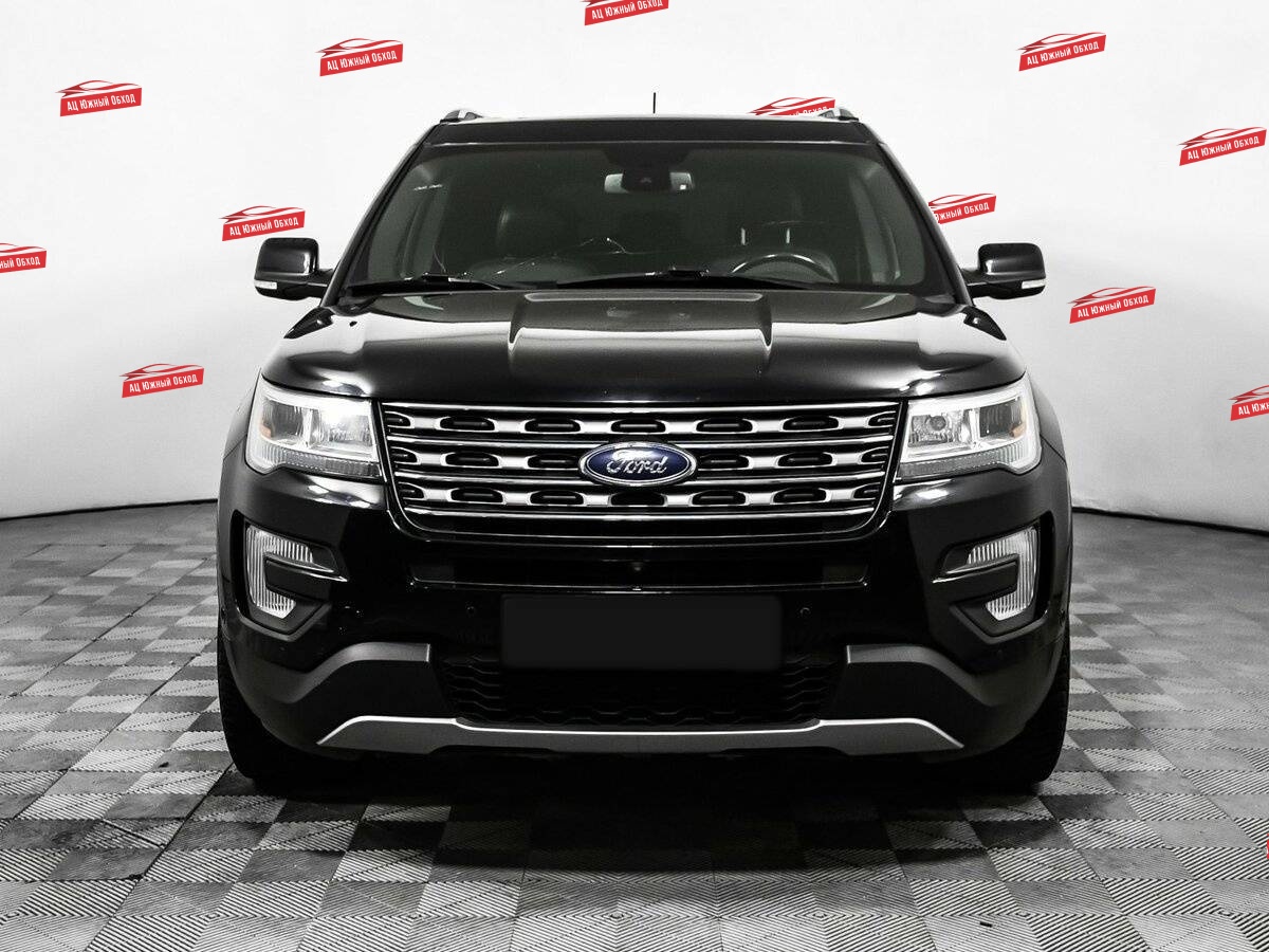 Купить Ford Explorer с пробегом. Фото: #1