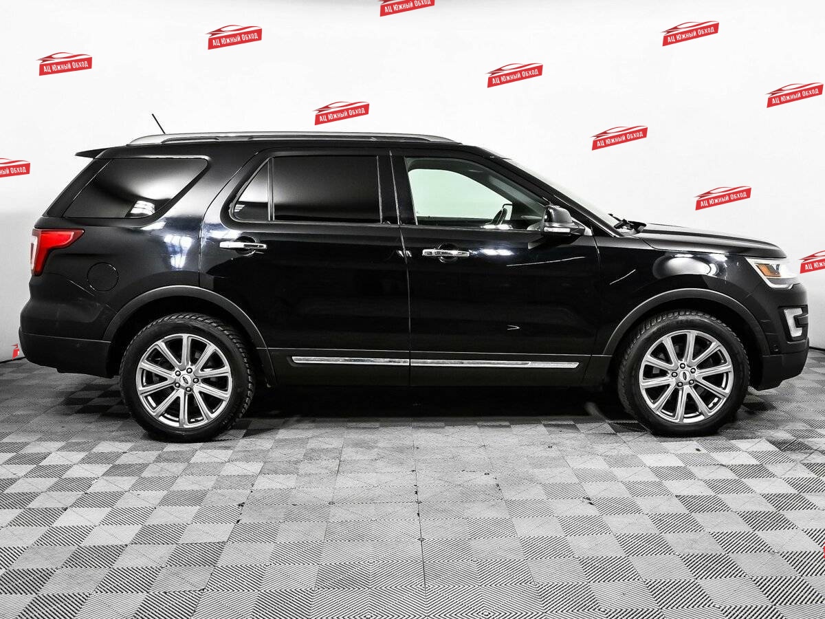 Купить Ford Explorer с пробегом. Фото: #3