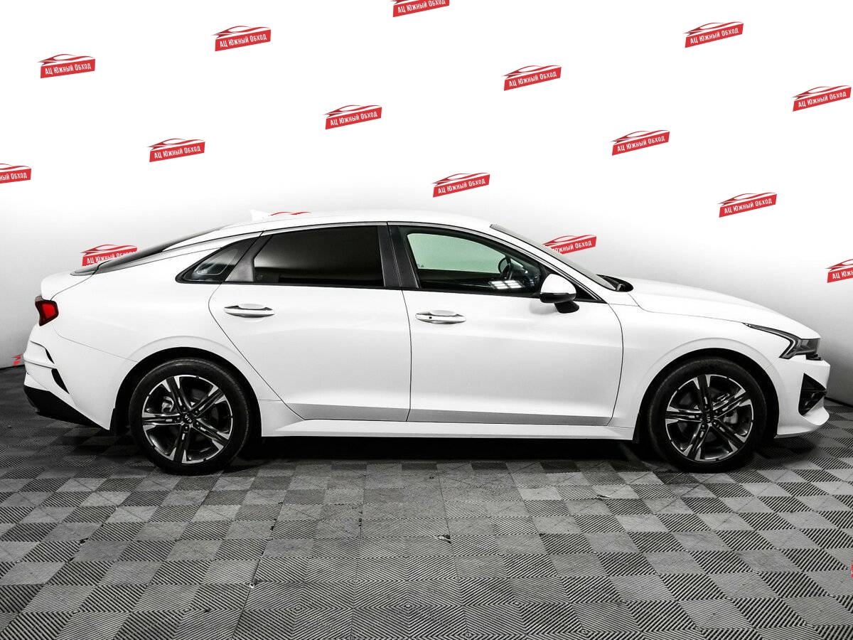 Купить Kia K5 с пробегом. Фото: #3