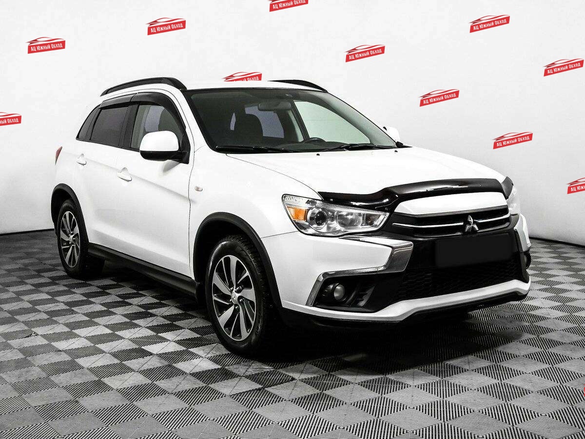 Купить Mitsubishi ASX с пробегом. Фото: #2