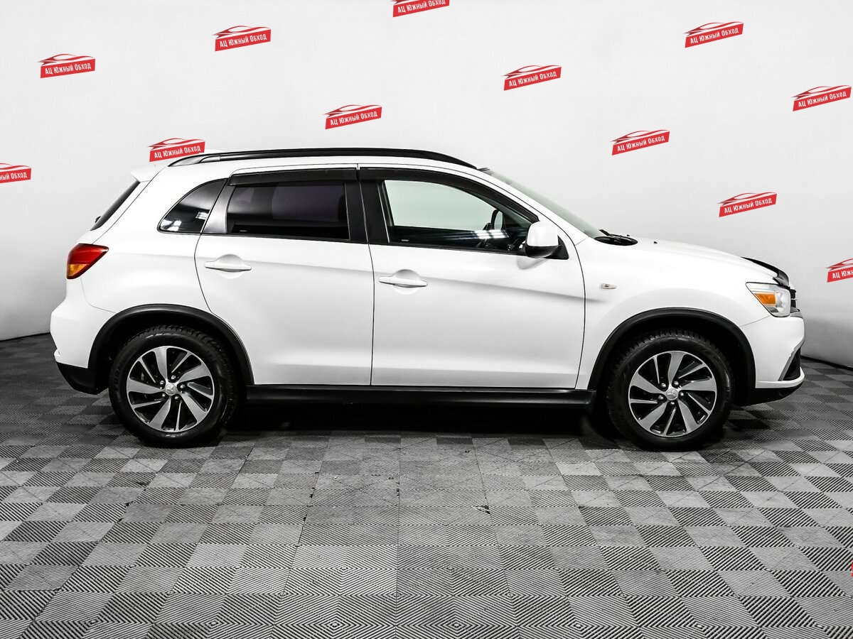 Купить Mitsubishi ASX с пробегом. Фото: #3