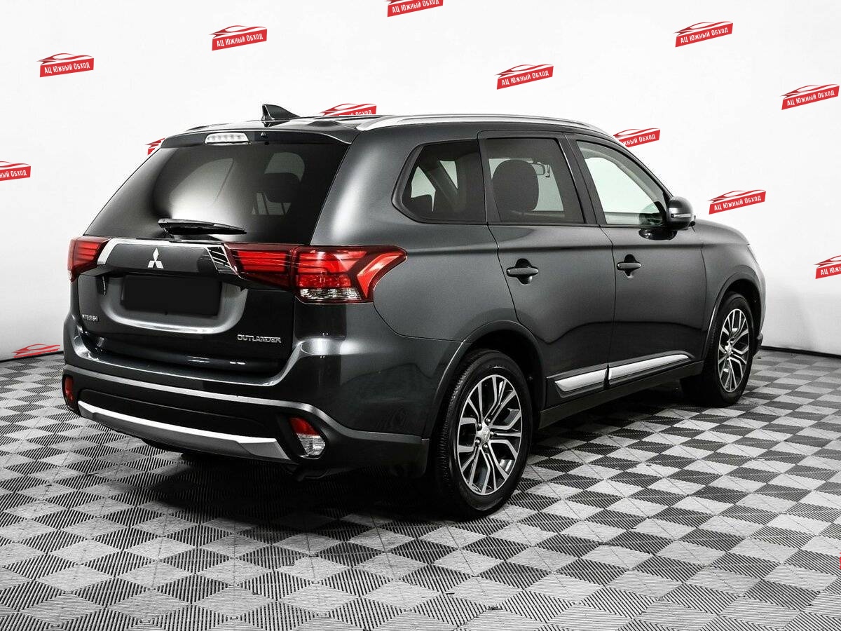 Купить Mitsubishi Outlander с пробегом. Фото: #4