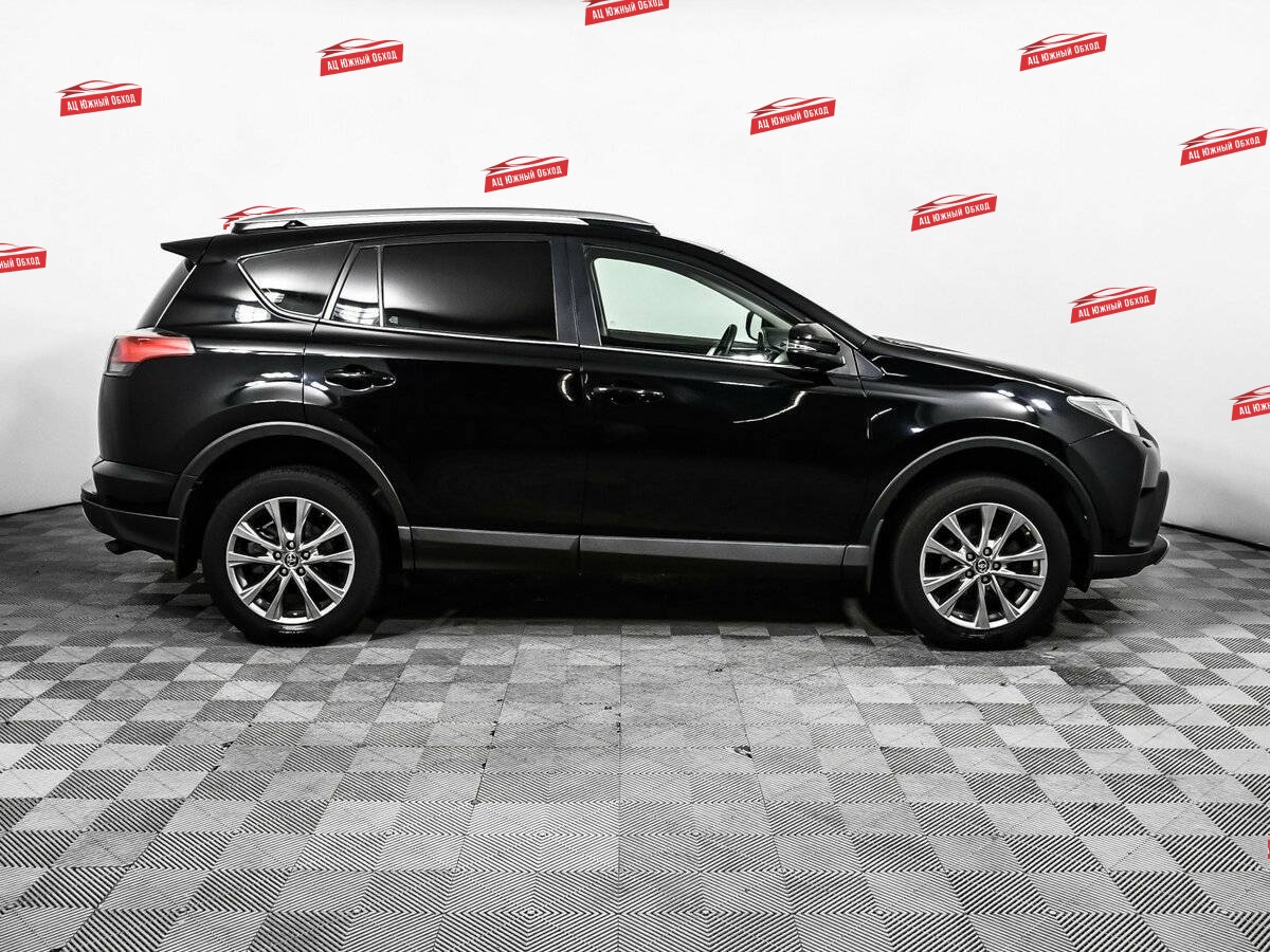 Купить Toyota RAV4 с пробегом. Фото: #3