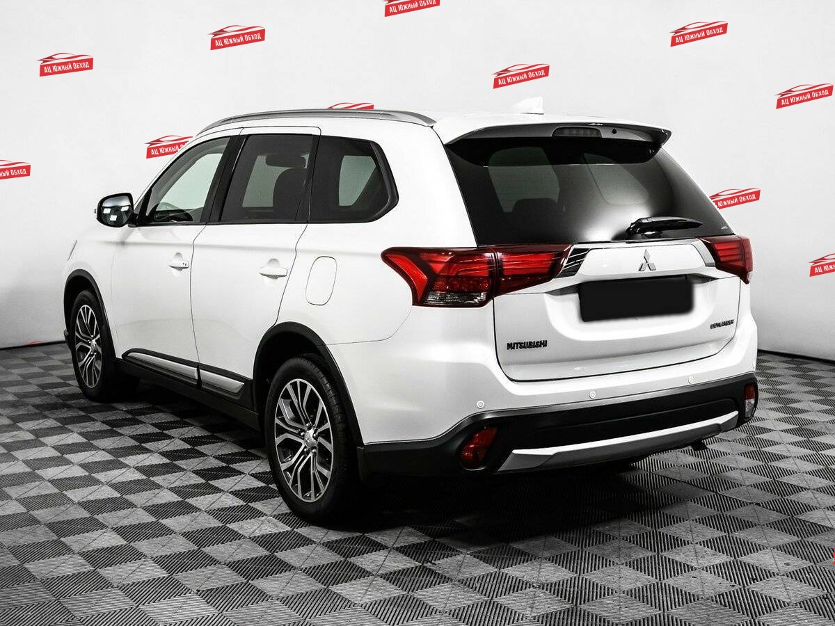 Купить Mitsubishi Outlander с пробегом. Фото: #6
