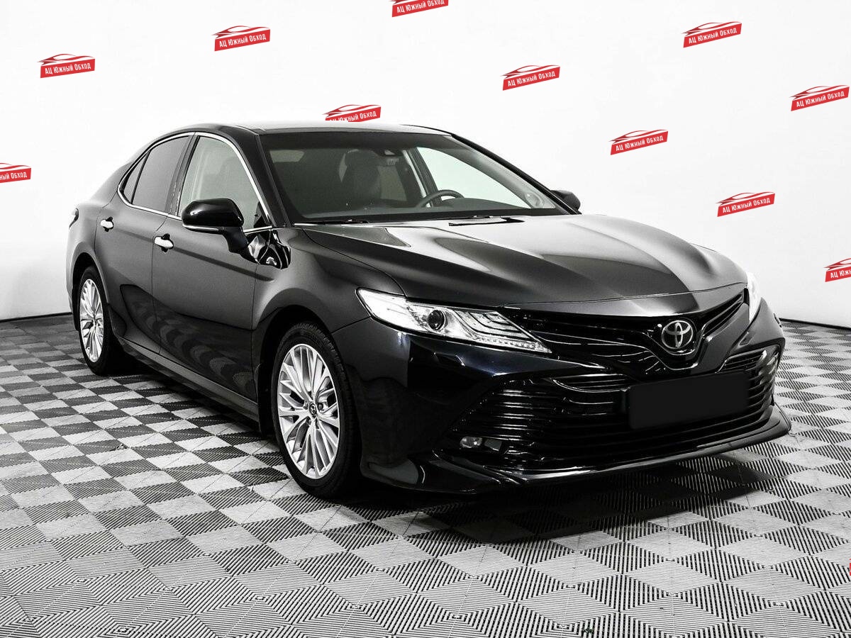 Купить Toyota Camry с пробегом. Фото: #2