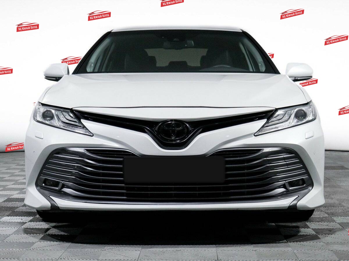 Купить Toyota Camry с пробегом. Фото: #1