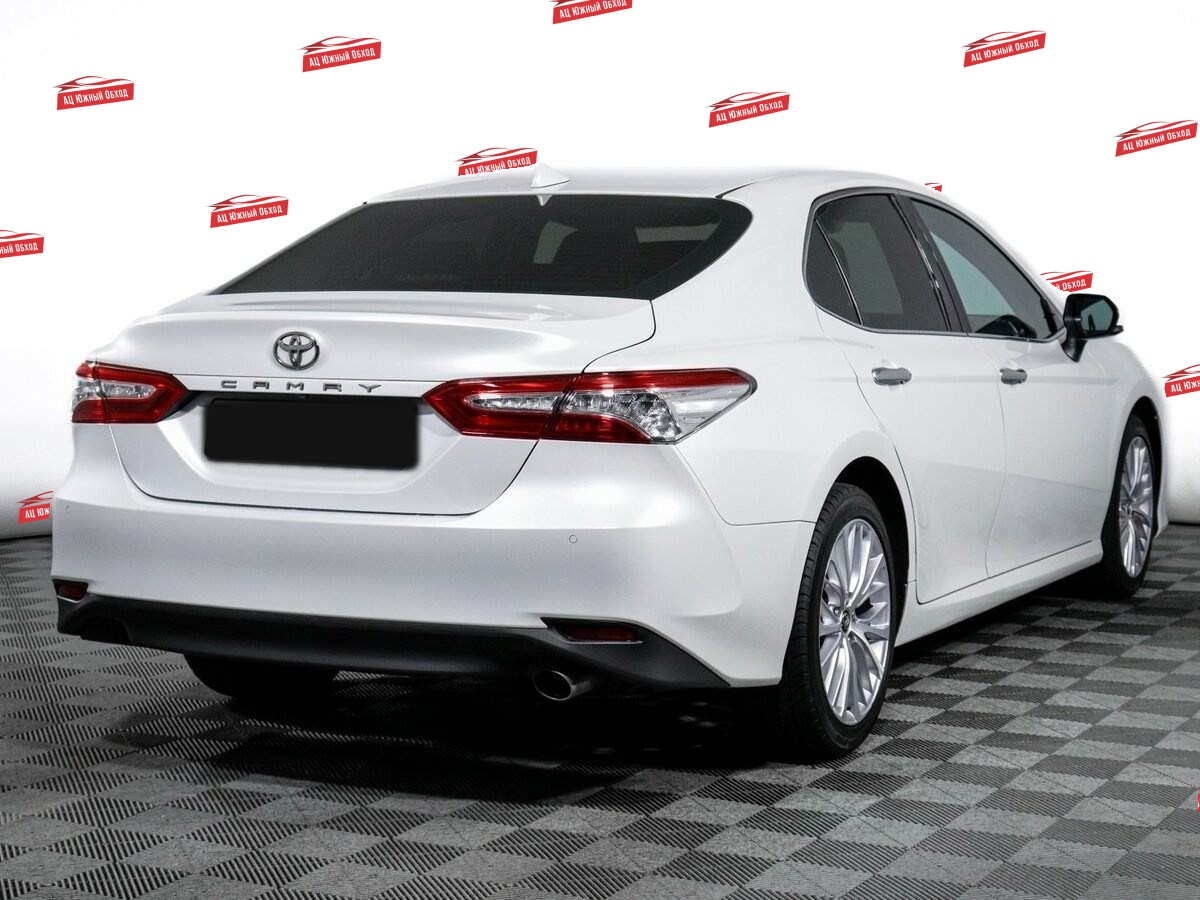 Купить Toyota Camry с пробегом. Фото: #4