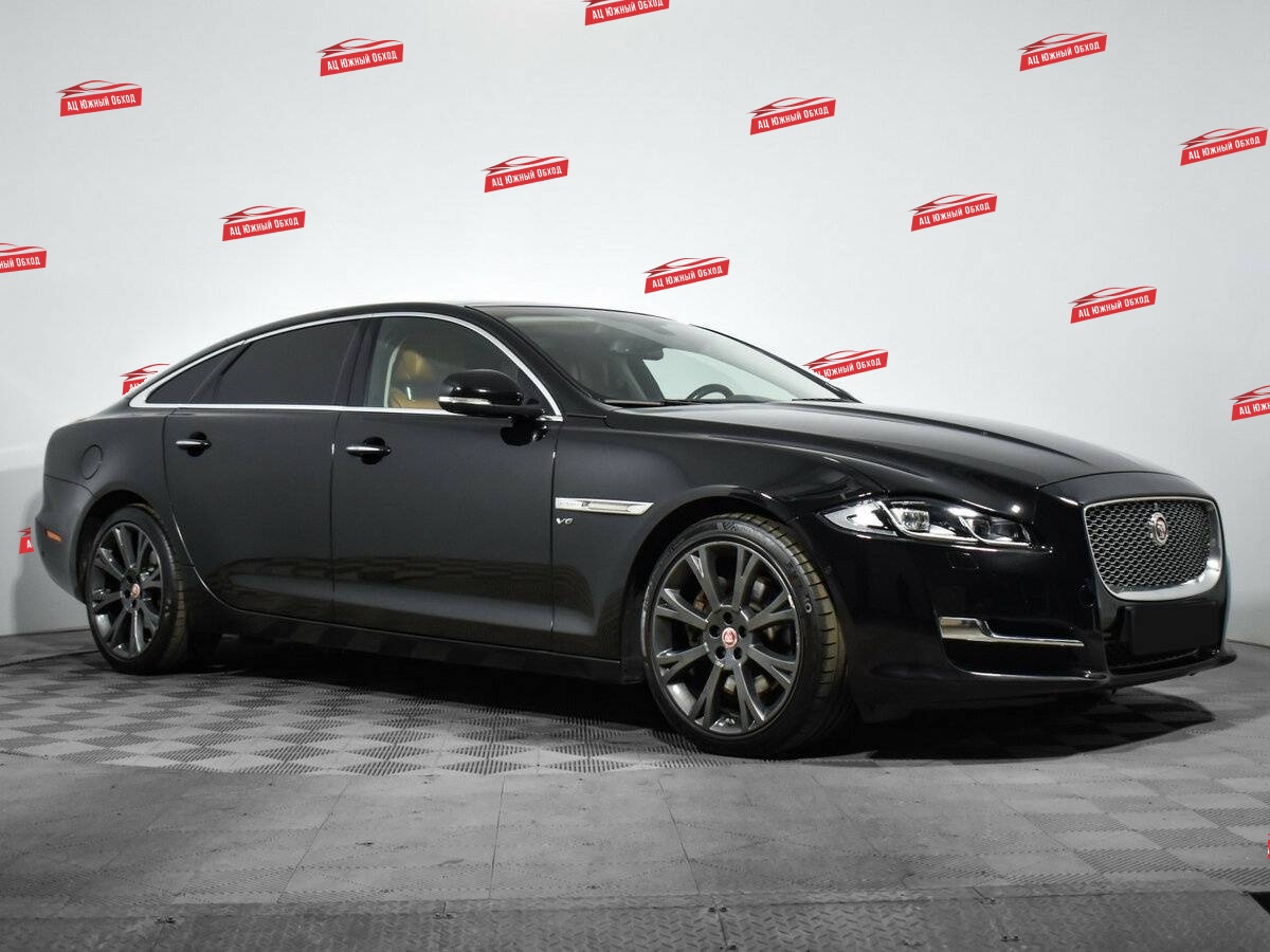 Купить Jaguar XJ с пробегом. Фото: #2