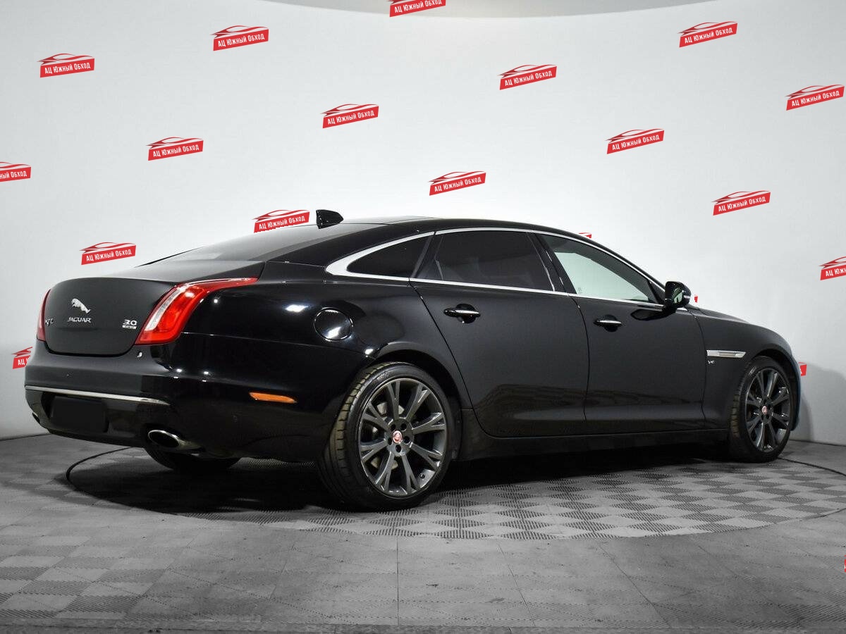Купить Jaguar XJ с пробегом. Фото: #4