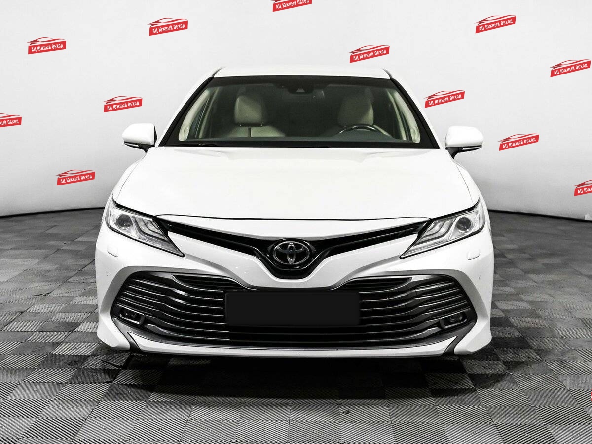 Купить Toyota Camry с пробегом. Фото: #1
